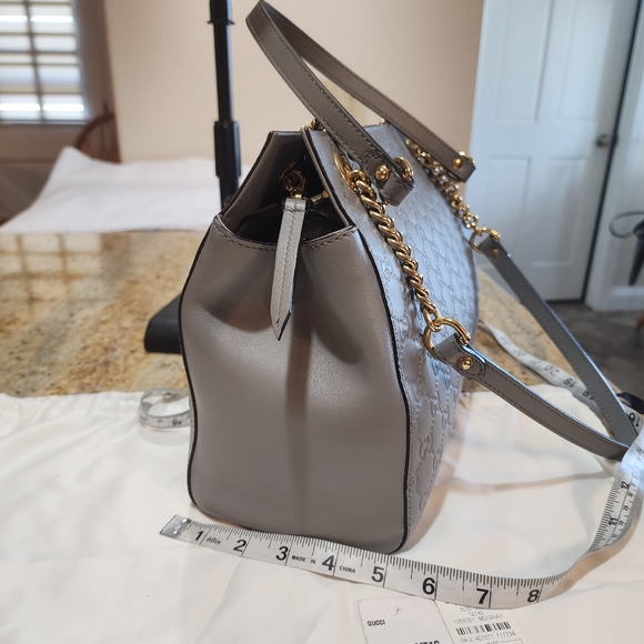 GUCCI Gucci Shima Chain Tote 453773 Tote Bag - Picture 9 of 16